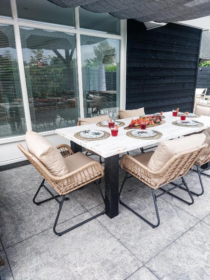 Luxe Vakantiehuis Nova Met Zwembad Ouddorp Exteriör bild