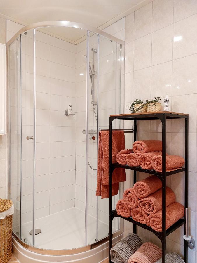 Luxe Vakantiehuis Nova Met Zwembad Ouddorp Exteriör bild
